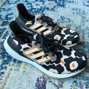 Adidas x Marimekko floral print women’s shoes size 8.5